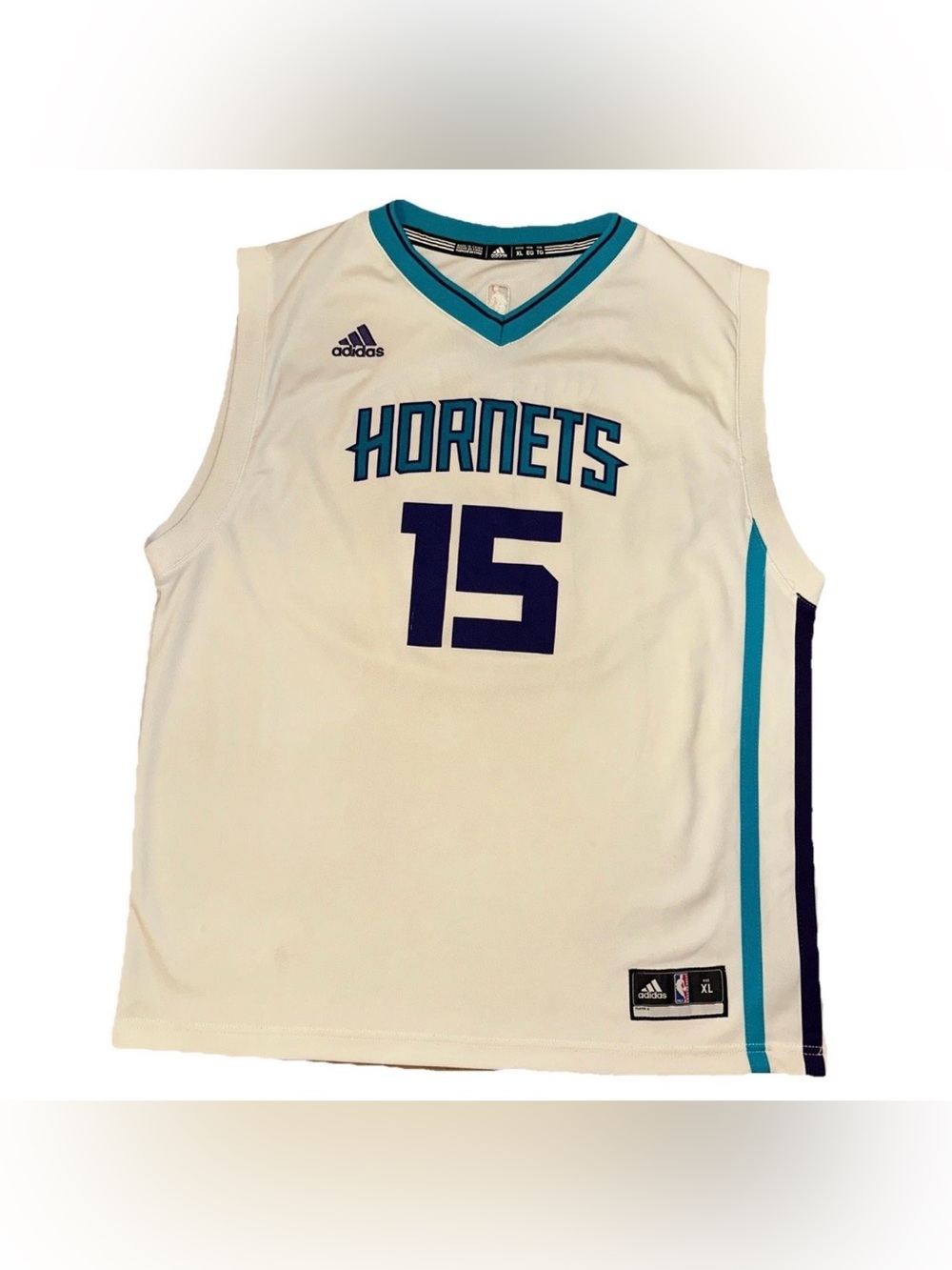 Kemba Walker #15 Charlotte Hornets  Youth XL Adidas White NBA Jersey Basketball